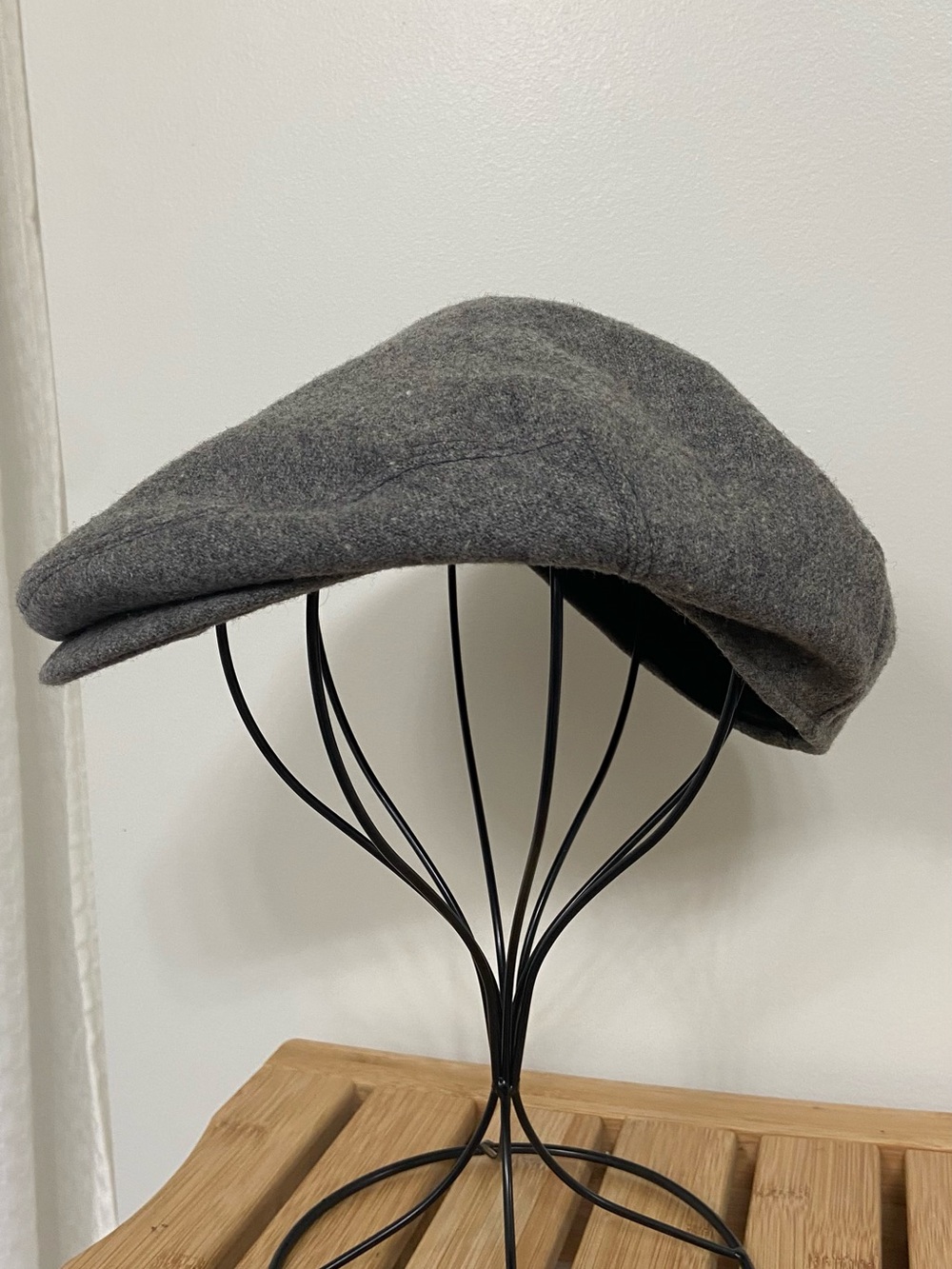 Dobbs made USA Classic Gray Wool Large Newsboy Cap -